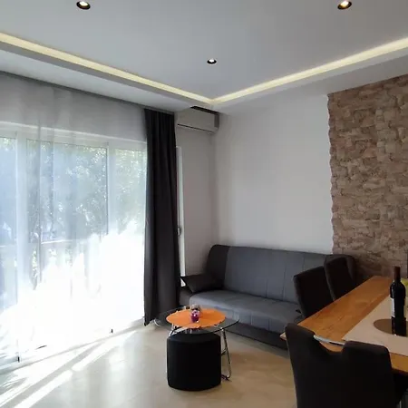 Apartment Lozina With Terrace Podstrana Exteriör bild